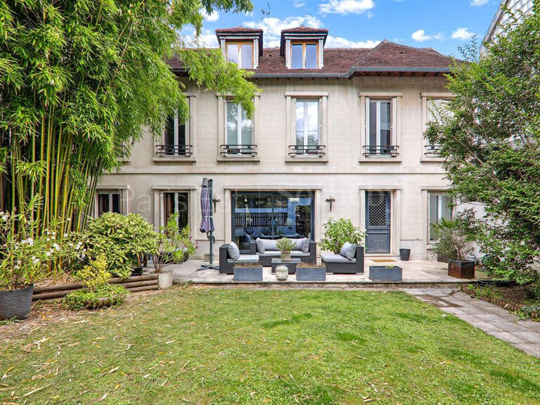 House Le Perreux-sur-Marne - 5 bedrooms - 346m²