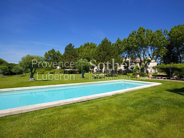 House Le Thor - 8 bedrooms - 350m²