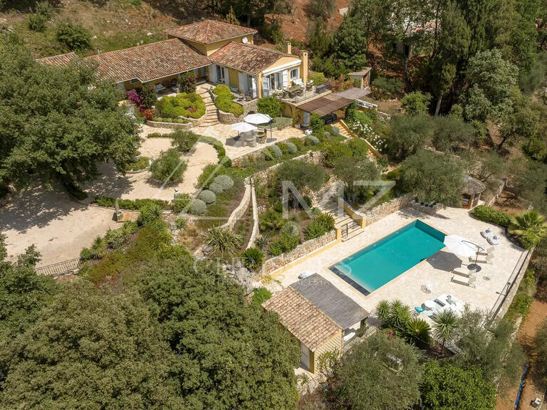 Villa Le Tignet - 5 bedrooms - 326m²