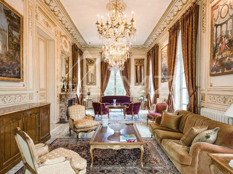 Mansion Le Vésinet - 8 bedrooms - 7000m²