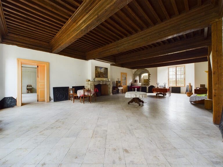 Maison Lenoncourt - 1500m²