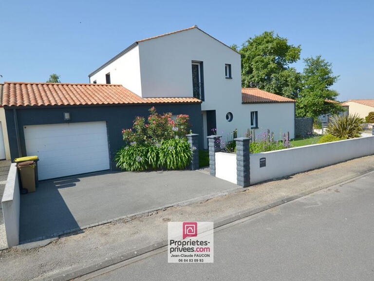 House Les Achards - 5 bedrooms