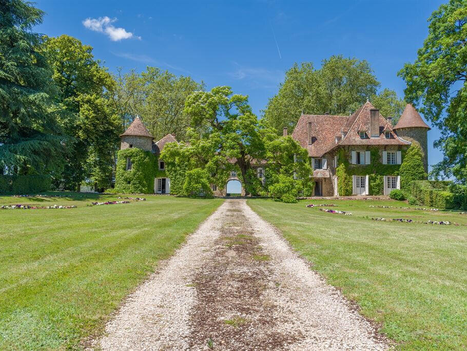 Castle Les Avenières Veyrins-Thuellin