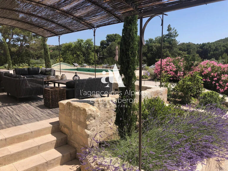 House Les Baux-de-Provence - 4 bedrooms - 2000m²