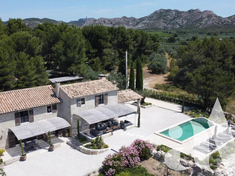 House Les Baux-de-Provence - 4 bedrooms - 2000m²