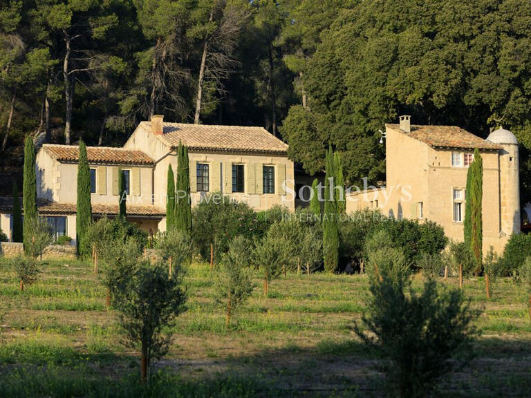 Maison Les Baux-de-Provence - 8 chambres - 570m²