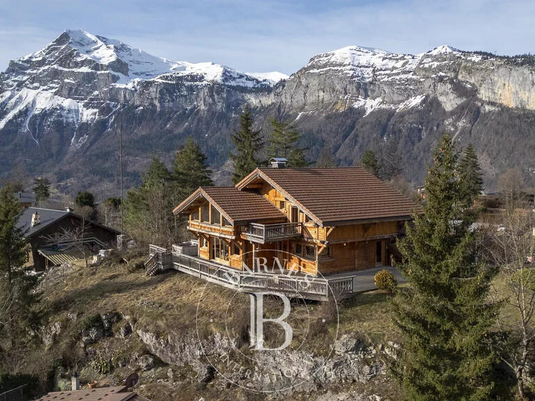 Chalet Les carroz-d-araches - 4 chambres - 257m²