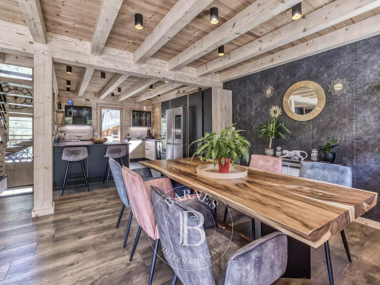 Chalet Les Houches - 5 bedrooms - 341m²