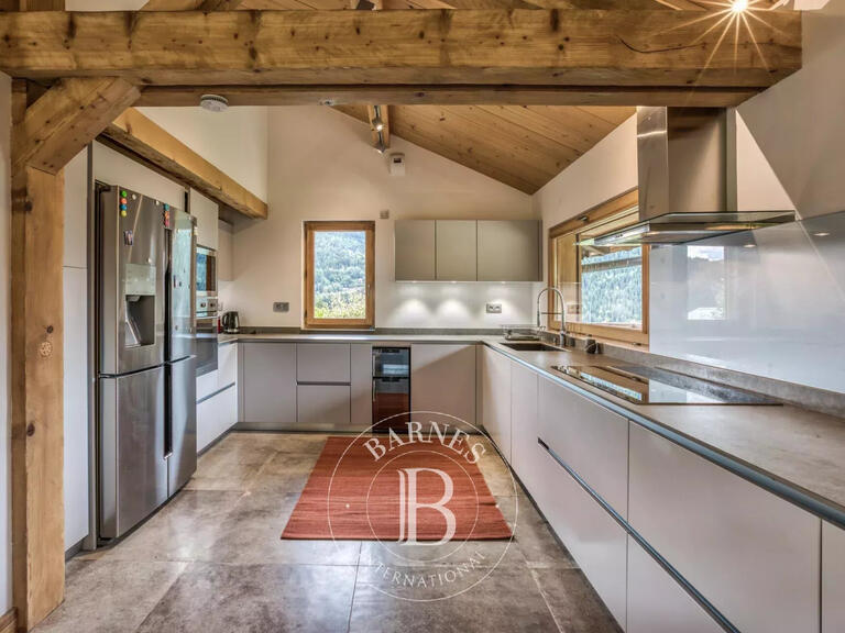 Chalet Les Houches - 5 bedrooms - 196m²