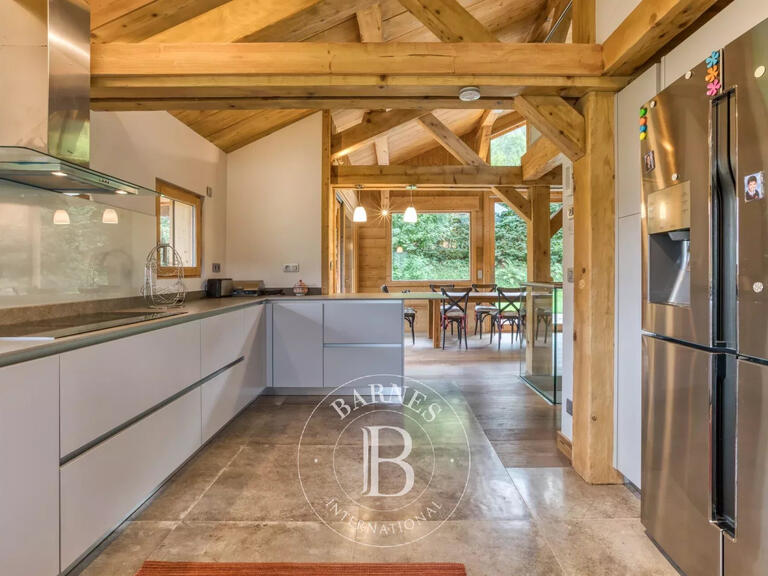 Chalet Les Houches - 5 bedrooms - 196m²