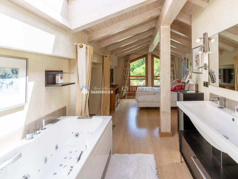 Chalet Les Houches - 4 bedrooms - 241m²