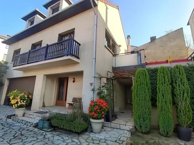 House Les Lilas - 4 bedrooms - 185m²