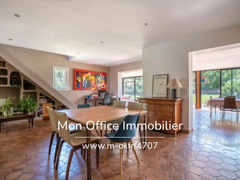 Maison Les Pennes-Mirabeau - 4 chambres - 220m²