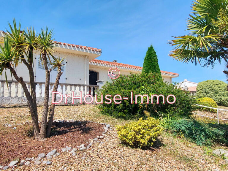 Villa Les Sables-d'Olonne - 5 bedrooms - 228m²