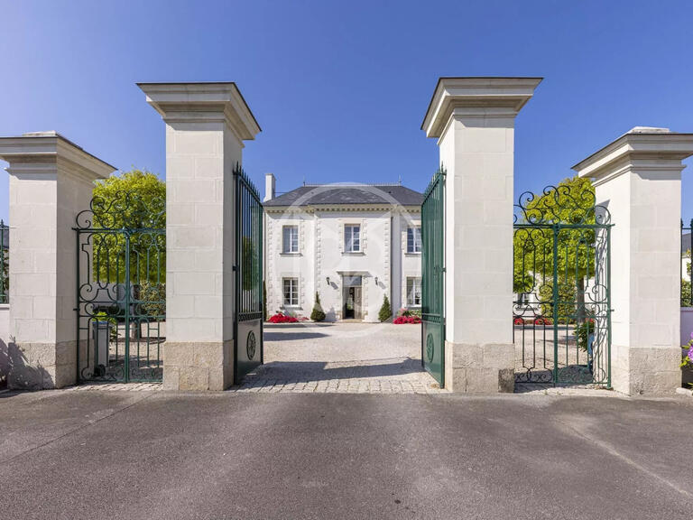 House Les Sorinières - 5 bedrooms - 511m²