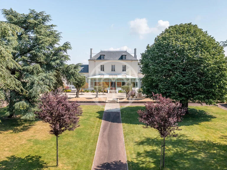 House Les Sorinières - 5 bedrooms - 511m²