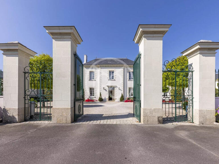 Maison Les Sorinières - 5 chambres - 511m²