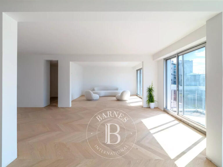Sale Apartment Levallois-Perret - 4 bedrooms