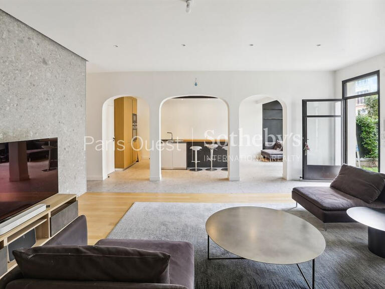 Maison Levallois-Perret - 5 chambres - 267m²