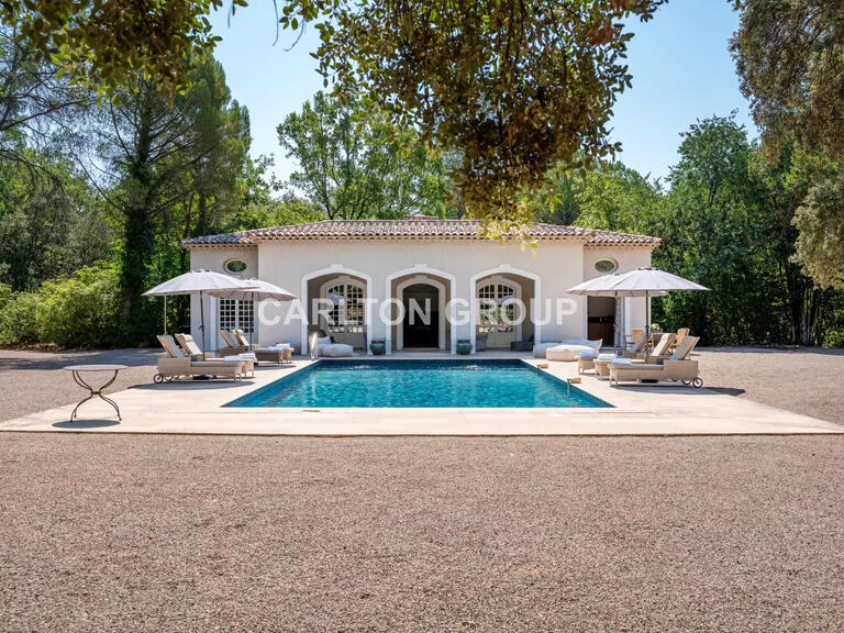 Castle Lorgues - 10 bedrooms - 1000m²