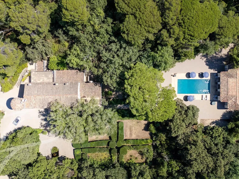 Castle Lorgues - 10 bedrooms - 800m²