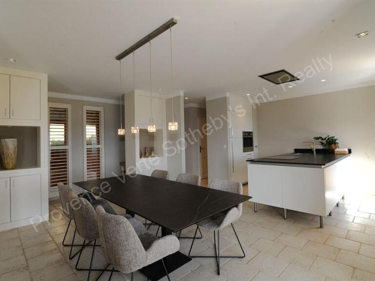 House Lorgues - 3 bedrooms - 210m²