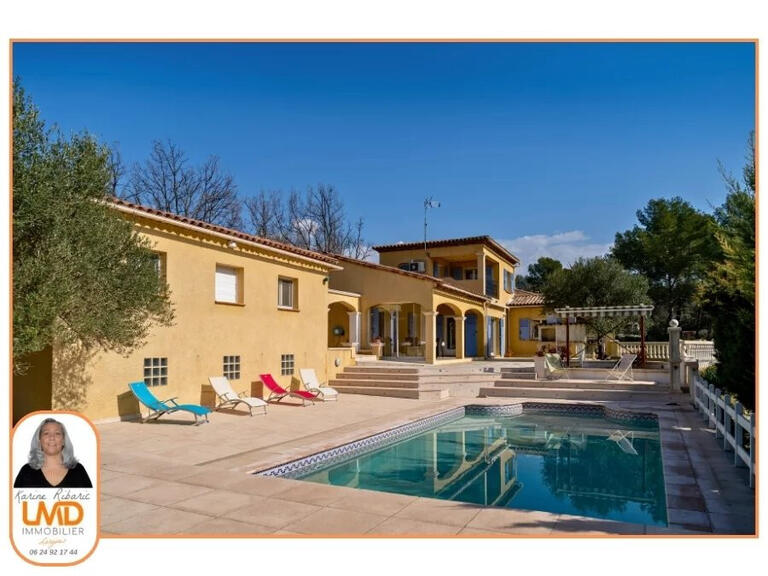 House Lorgues - 4 bedrooms - 250m²