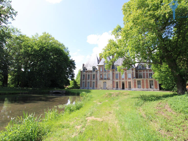 Maison Louviers - 1900m²