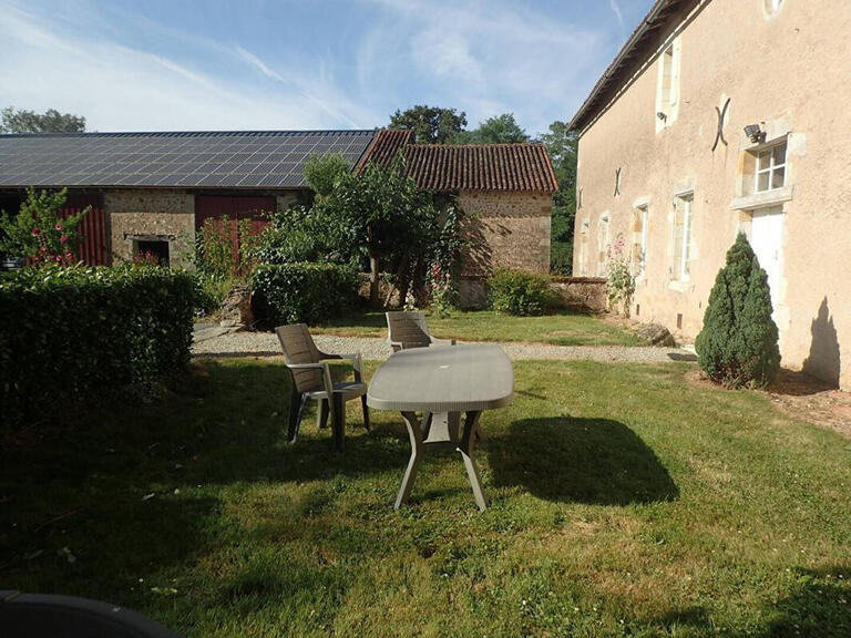 Property Luchapt - 4 bedrooms