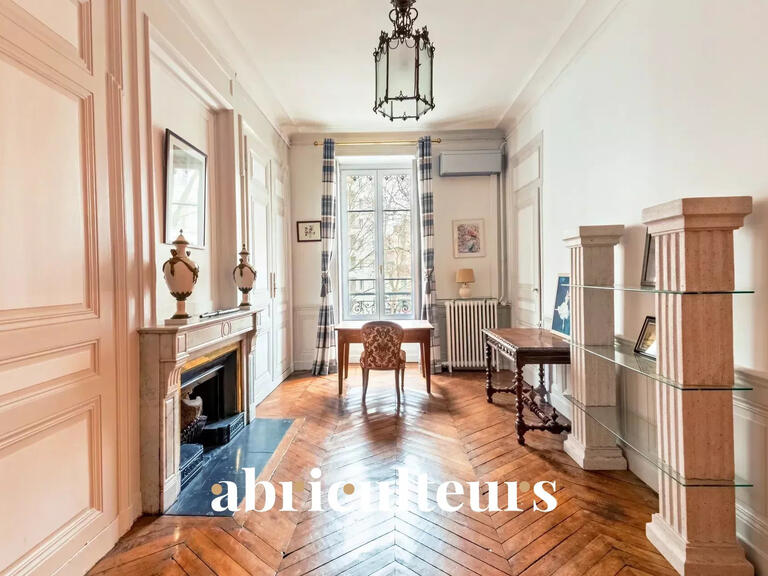 Apartment Lyon 3e - 4 bedrooms - 145m²