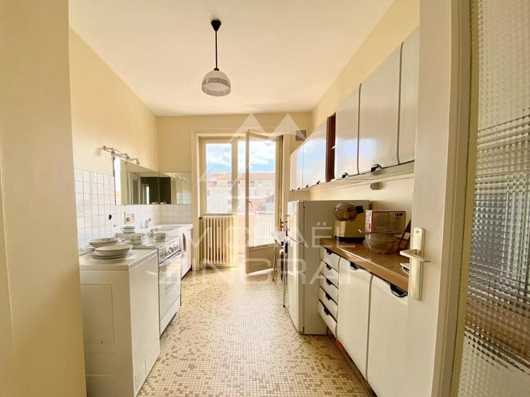 Sale Apartment Lyon 6e - 2 bedrooms