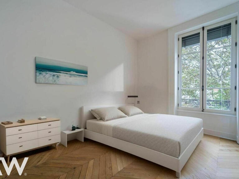 Sale Apartment Lyon 6e - 4 bedrooms