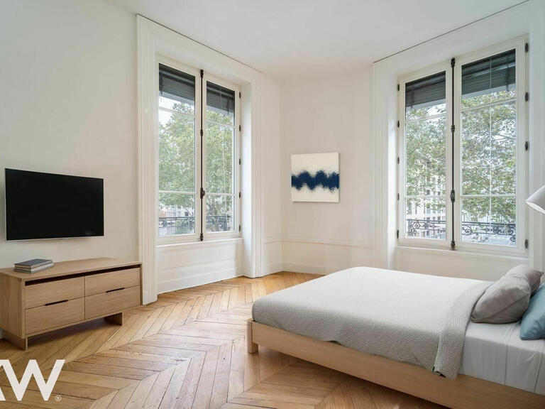 Sale Apartment Lyon 6e - 4 bedrooms