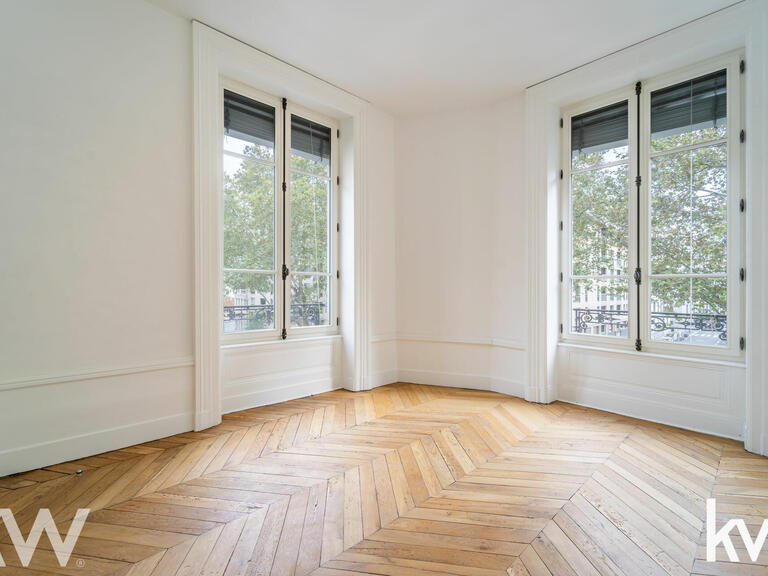 Sale Apartment Lyon 6e - 4 bedrooms