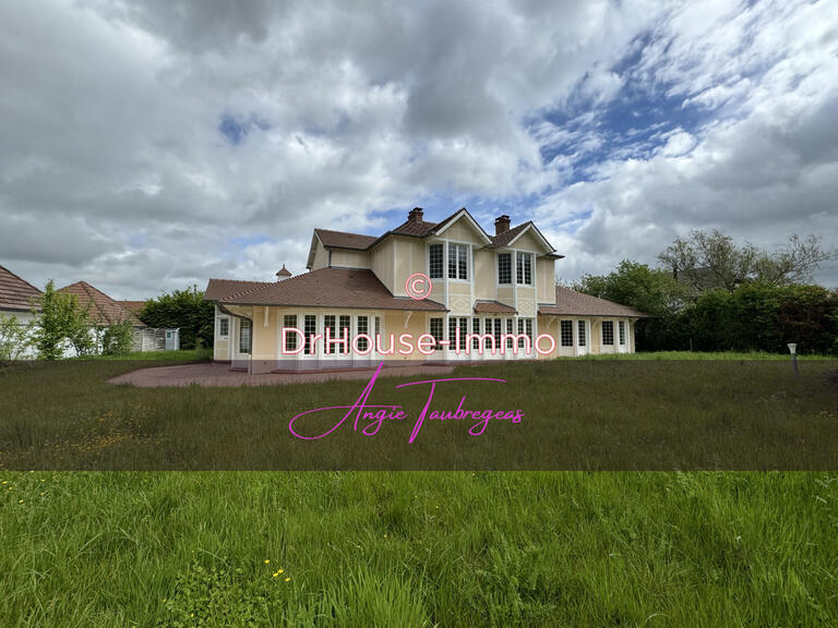 Villa Magny-le-Hongre - 7 bedrooms - 390m²