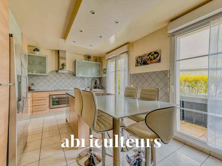 Apartment Maisons-Alfort - 4 bedrooms - 157m²