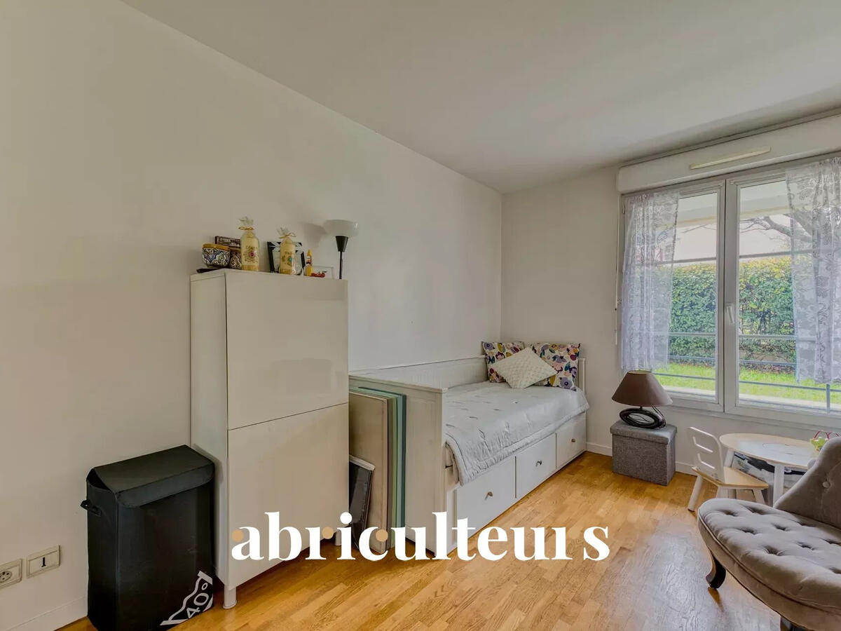 Apartment Maisons-Alfort