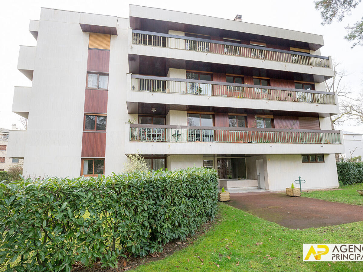 Apartment Maisons-Laffitte