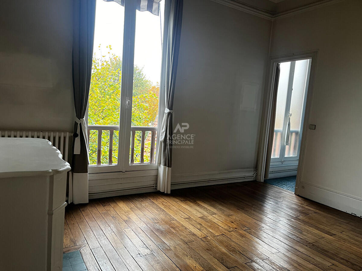 Apartment Maisons-Laffitte