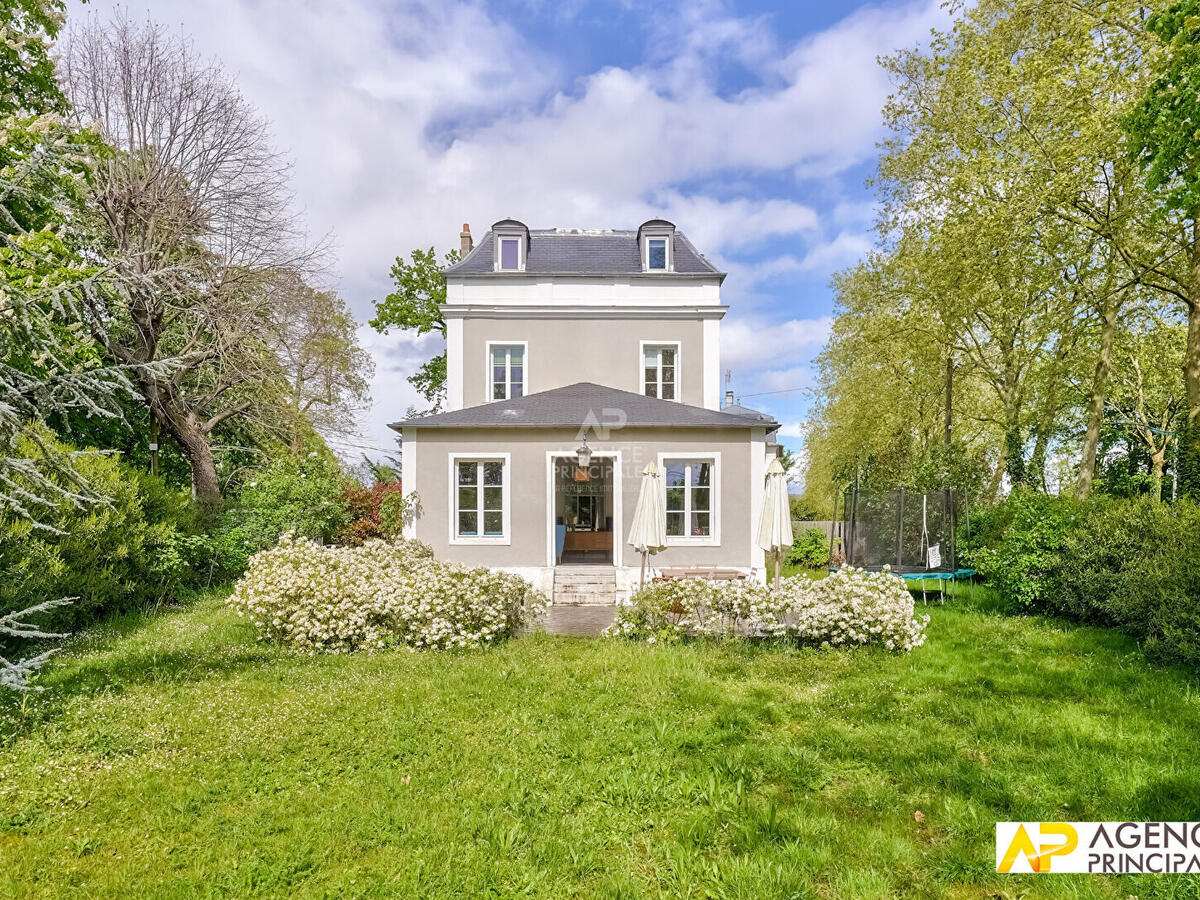 House Maisons-Laffitte