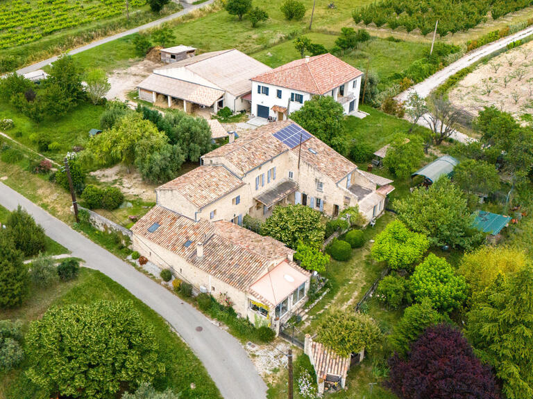 Maison Malaucène - 11 chambres - 493m²