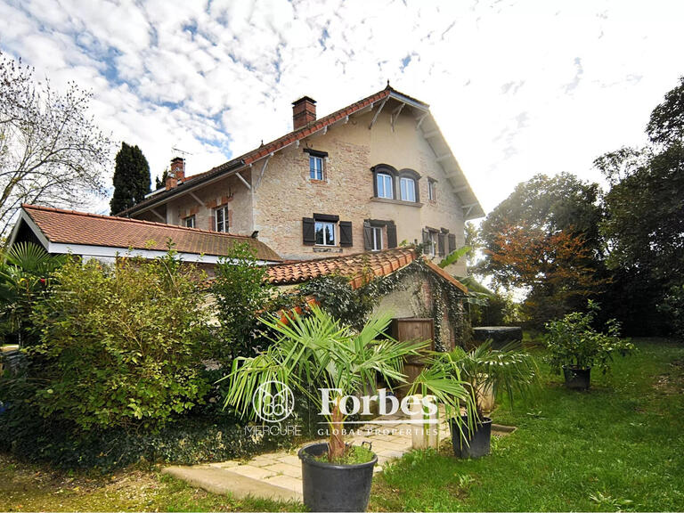 Manor Malause - 7 bedrooms - 518m²