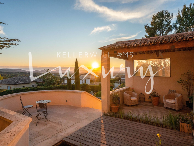 Villa Mallemort - 5 bedrooms - 265m²