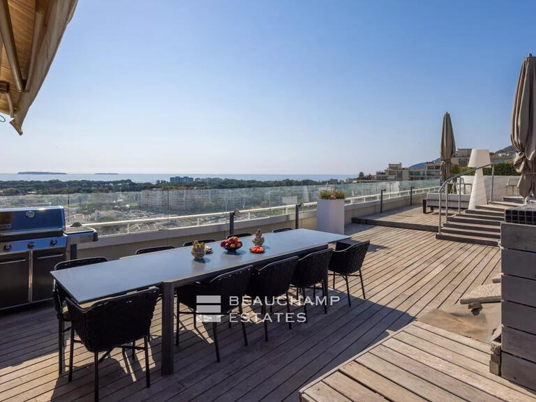 Apartment Mandelieu-la-Napoule - 3 bedrooms - 200m²