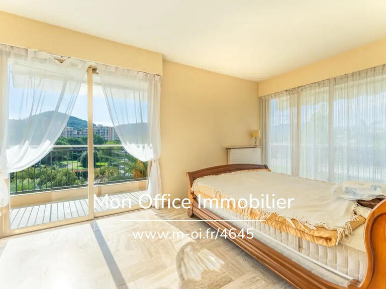 Apartment Mandelieu-la-Napoule - 3 bedrooms - 110m²