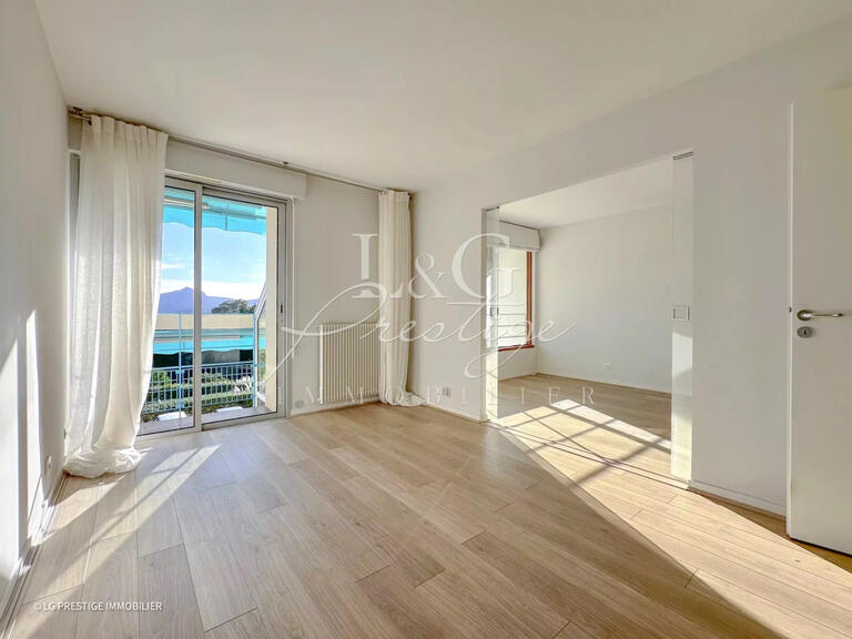 Apartment Mandelieu-la-Napoule - 2 bedrooms - 93m²