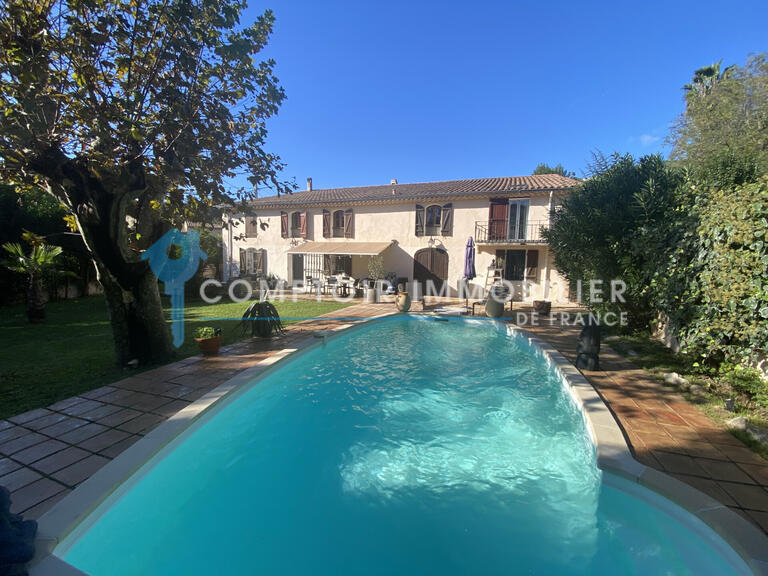 House Mandelieu-la-Napoule - 4 bedrooms - 295m²