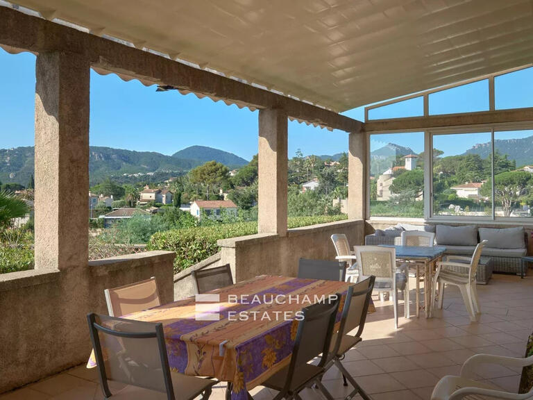 Villa Mandelieu-la-Napoule - 7 bedrooms - 175m²