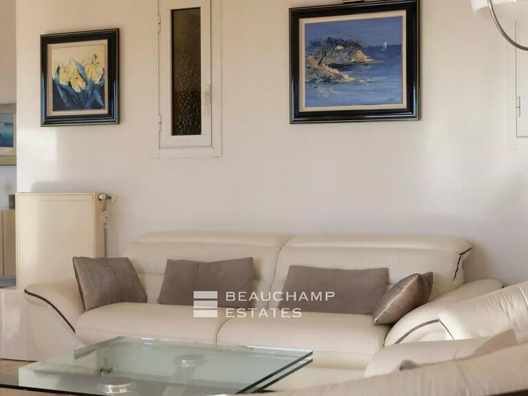 Villa Mandelieu-la-Napoule - 5 chambres - 206m²