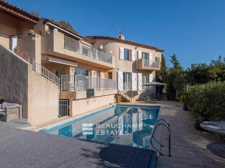 Villa Mandelieu-la-Napoule - 5 chambres - 206m²